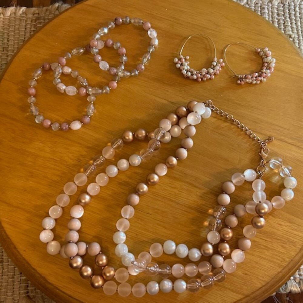 Pink Beaded Jewelry Set